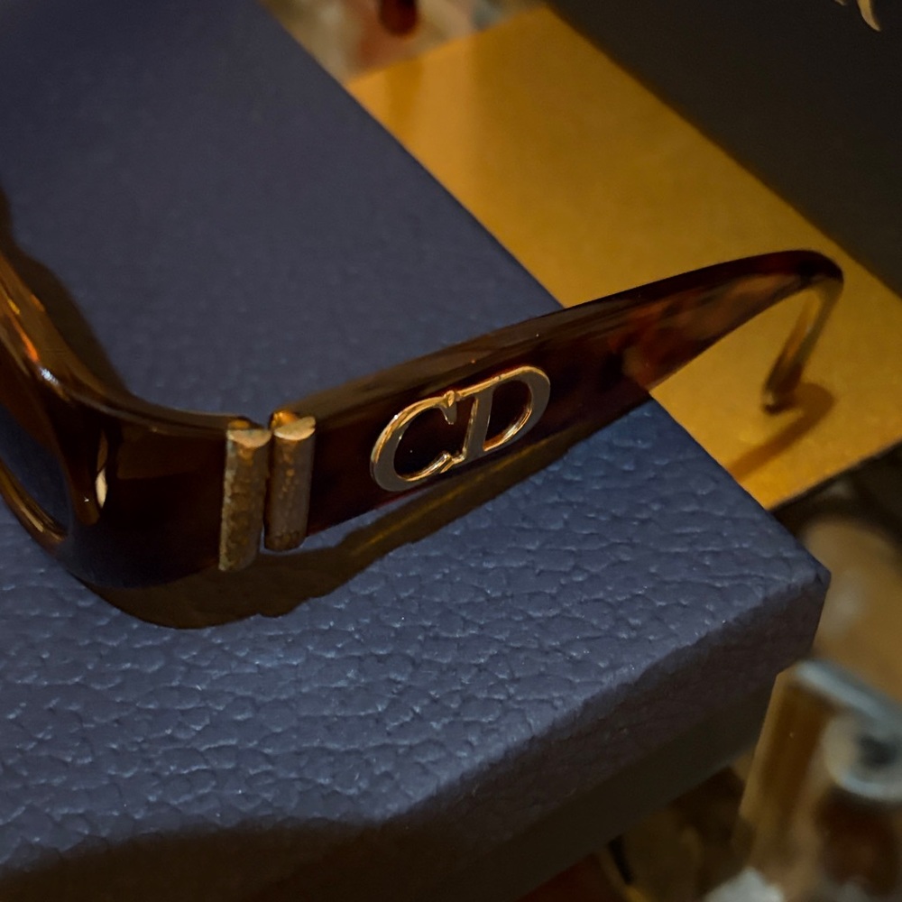 Dior Tortoise Shell Sunglasses - Picture 3 of 4